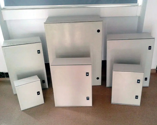 IP66 Hộp bao bọc bằng sợi thủy tinh chống thấm tường với nắp rắn 600 * 500 * 230mm